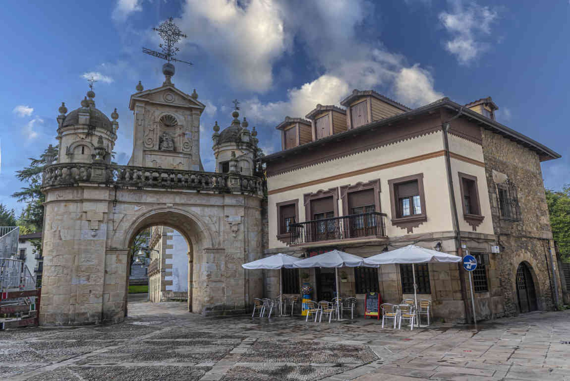 Vizcaya - Durango 22 - Arco de Santa Ana.jpg